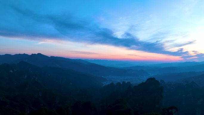 4K航拍张家界武陵山脉山区晨曦日出合集