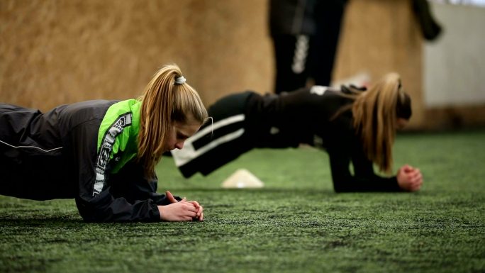 耐力运动训练体能恢复准备活动女性