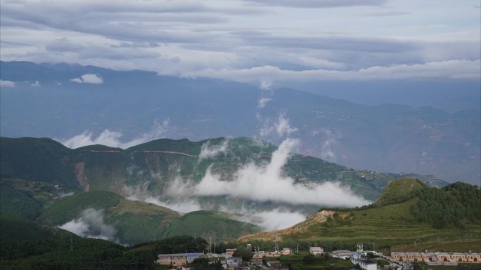 大山村庄云雾