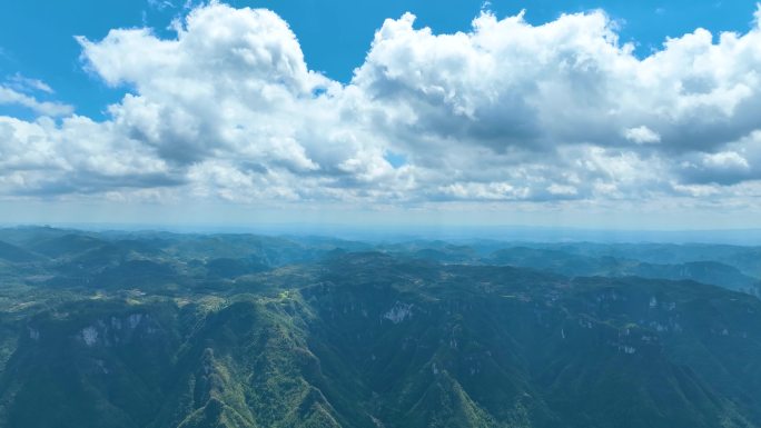 4K航拍湖南湘西山区峡谷石头山2