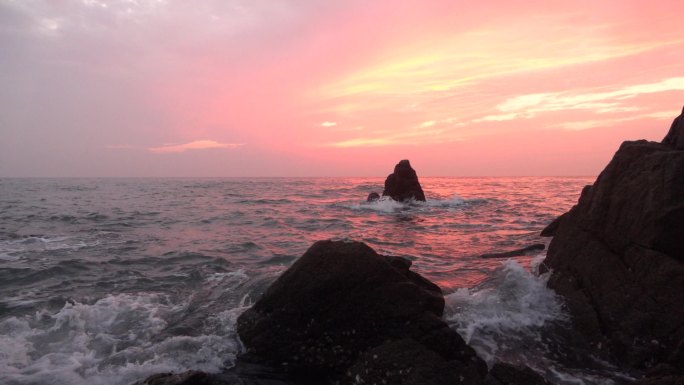 夕阳大海 海浪 礁石