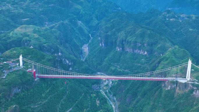 4K航拍湖南湘西州大峡谷矮寨大桥3