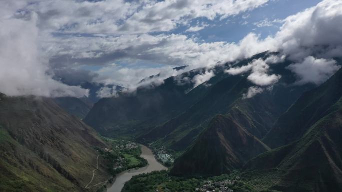 丹巴 大渡河谷 晨雾 高山村落 穿云