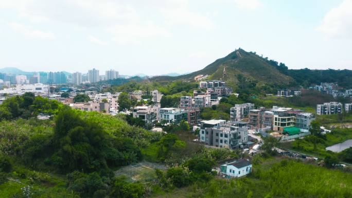 香港郊区村庄和农田的无人机视图