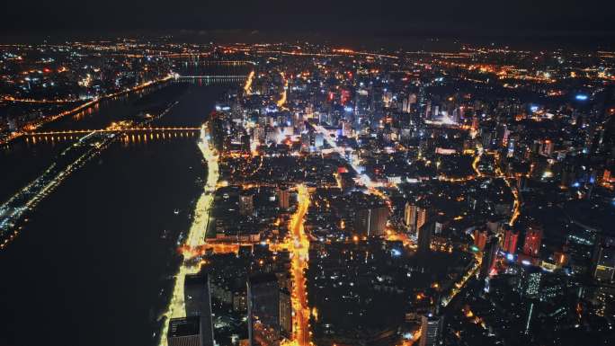 延时航拍湖南长沙湘江橘子洲夜景天际线