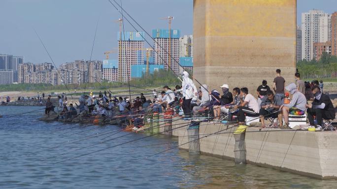 长江边钓鱼人群素材
