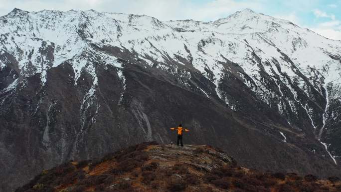 正版四川四姑娘山徒步登山