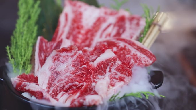 日式烤肉澳洲和牛肋条肉