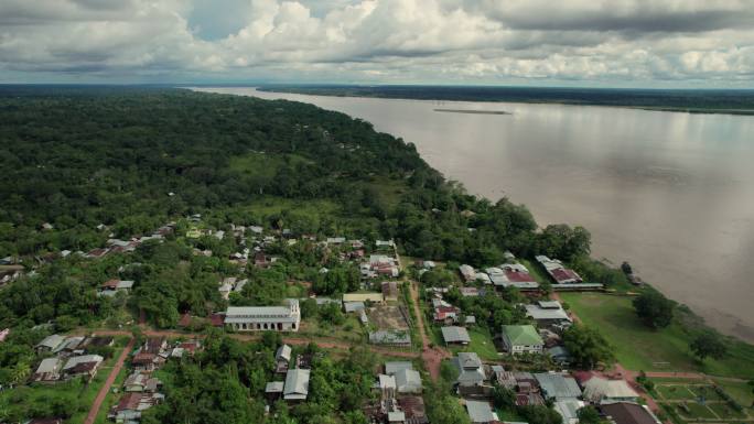 Leticia Colombia Amazon Amazon河上Puerto Narino村的空中拍