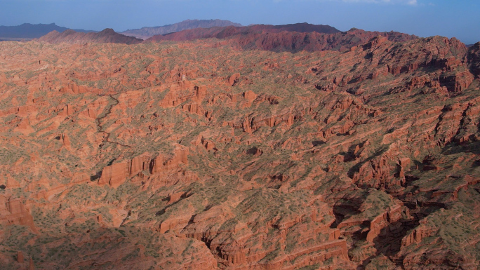 温宿大峡谷丹霞地貌喀斯特地貌