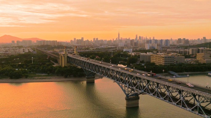 南京长江大桥日出