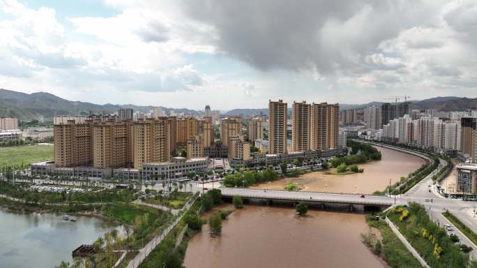 城市航拍 乐都航拍 城市建设 湟水河