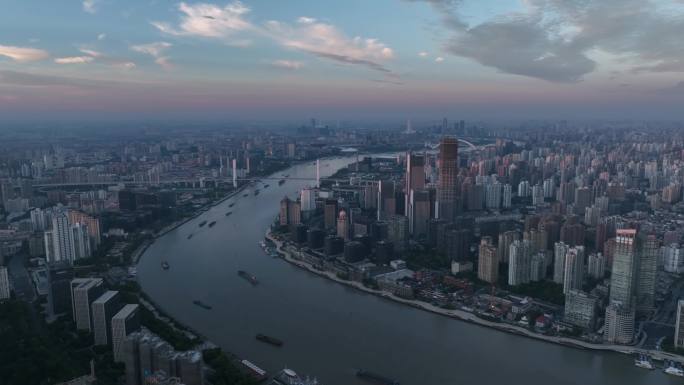 超高清航拍上海写字楼风光