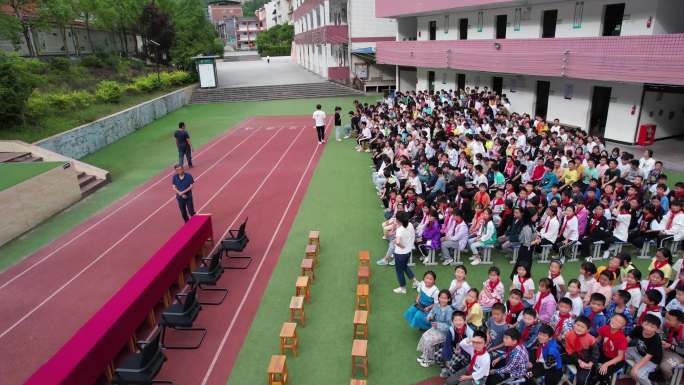 006学校小学生航拍