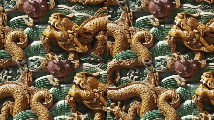 中国北京北海公园彩釉瓷砖中国龙浮雕。