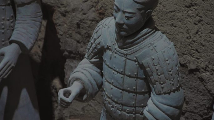 中国的兵马俑。挖掘陪葬古董