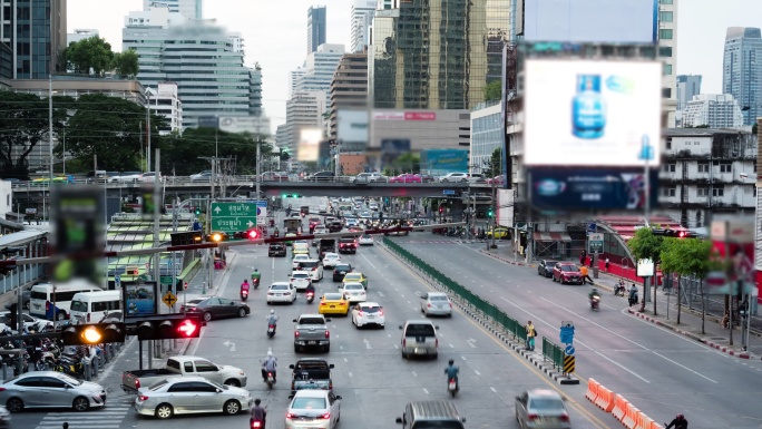 曼谷菲拉拉姆路交通堵塞。