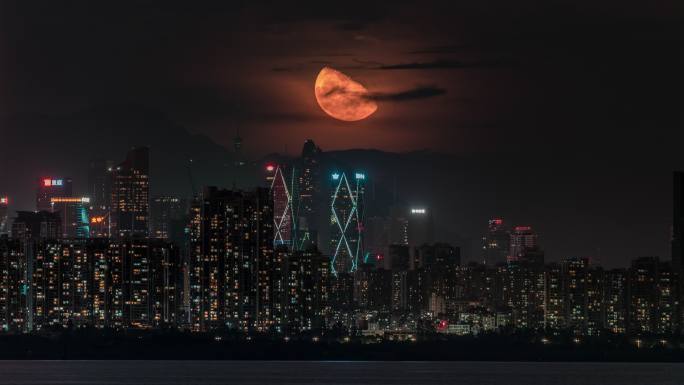 深圳市月亮升起