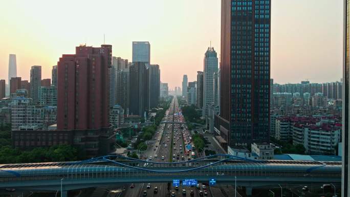 城市繁华街景航拍4k