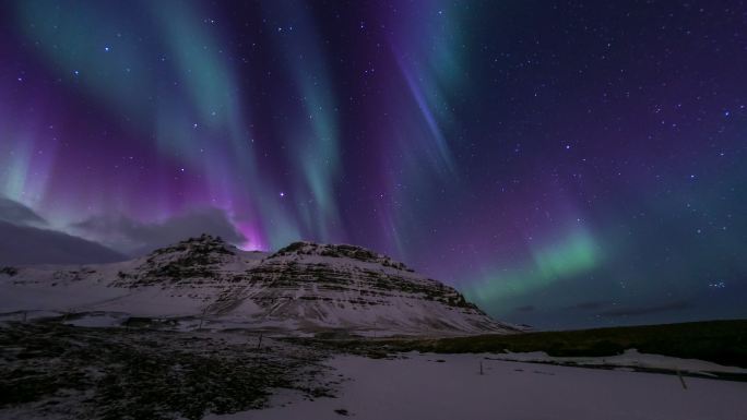 4K延时：冰岛科克朱菲尔的北极光
