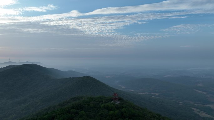 航拍襄阳鹿门山鹿门寺景区望江亭自然风光