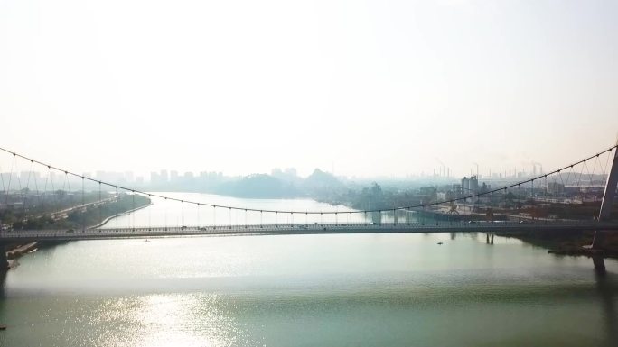 航拍柳州鹧鸪江大桥