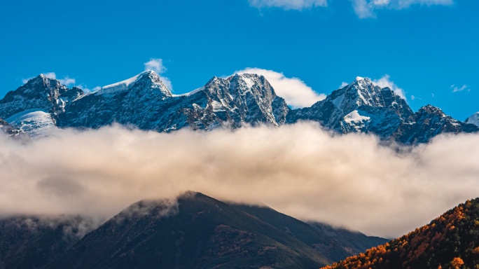 康定雪山