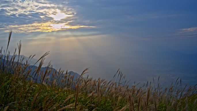 江西萍乡武功山日出日落草甸云海情绪空境