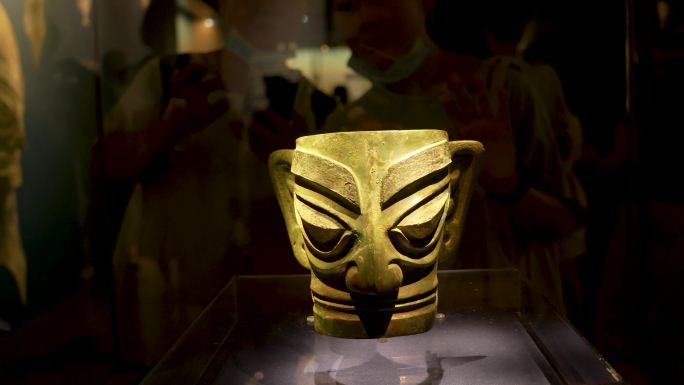 三星堆面具头雕像四川长江流域青铜文明文物