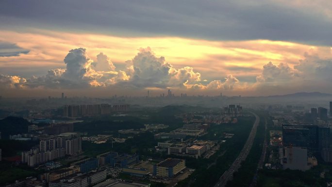 航拍夕阳云彩远眺广州塔cbd