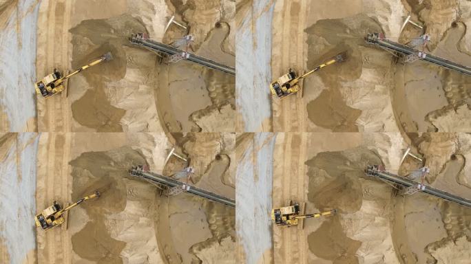 施工现场使用砂带的挖掘机