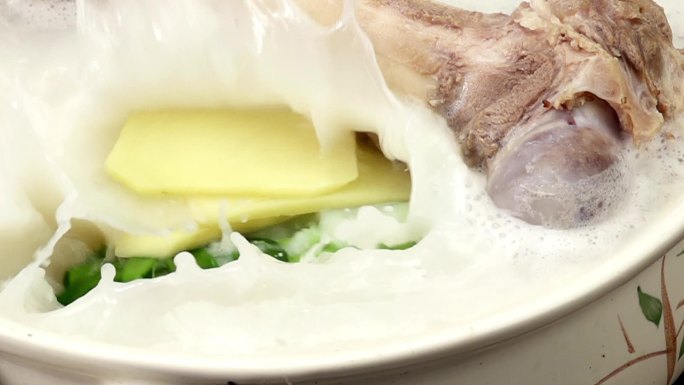 酸菜-酸菜汆白肉