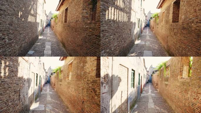 景德镇老城区红砖墙狭长弄堂
