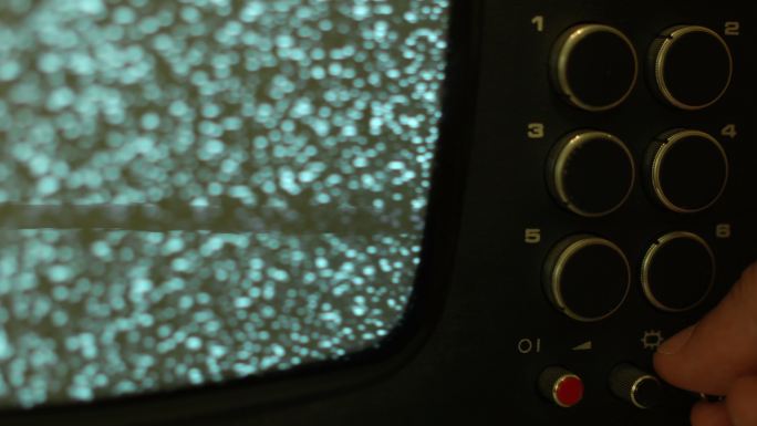 复古复古电视机信号失真问题噪声