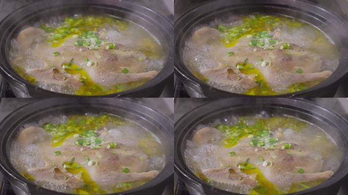 4K实时拍摄，营养美食，砂锅炖鸭特写。