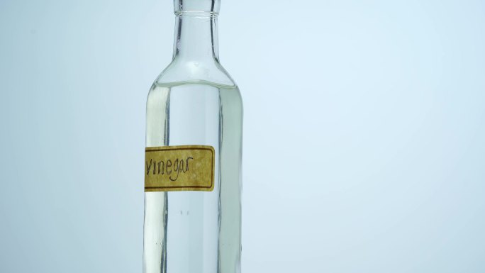 一瓶白醋玻璃瓶灌装瓶装