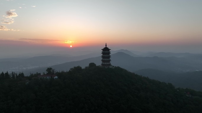 航拍襄阳古隆中风景区隆中山腾龙阁自然风光