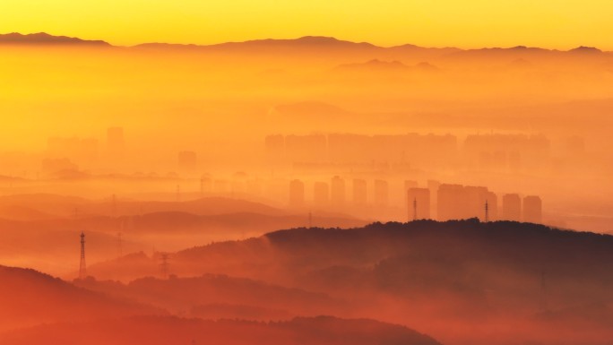 云海 旭日 山峦 晨曦中的城市