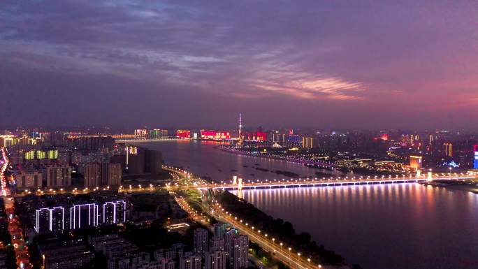 4K航拍临沂市滨河路沂河城市夜景