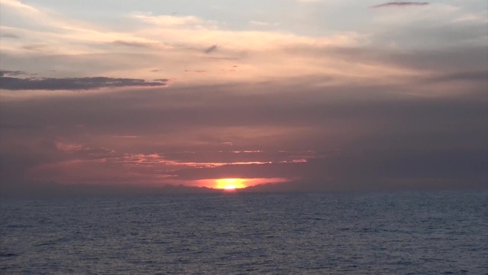 海上夕阳镜头