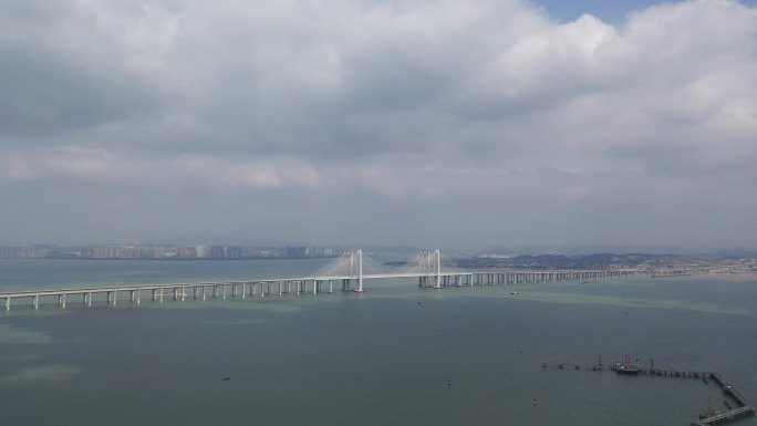 泉州湾跨海大桥航拍海上大桥大海桥梁