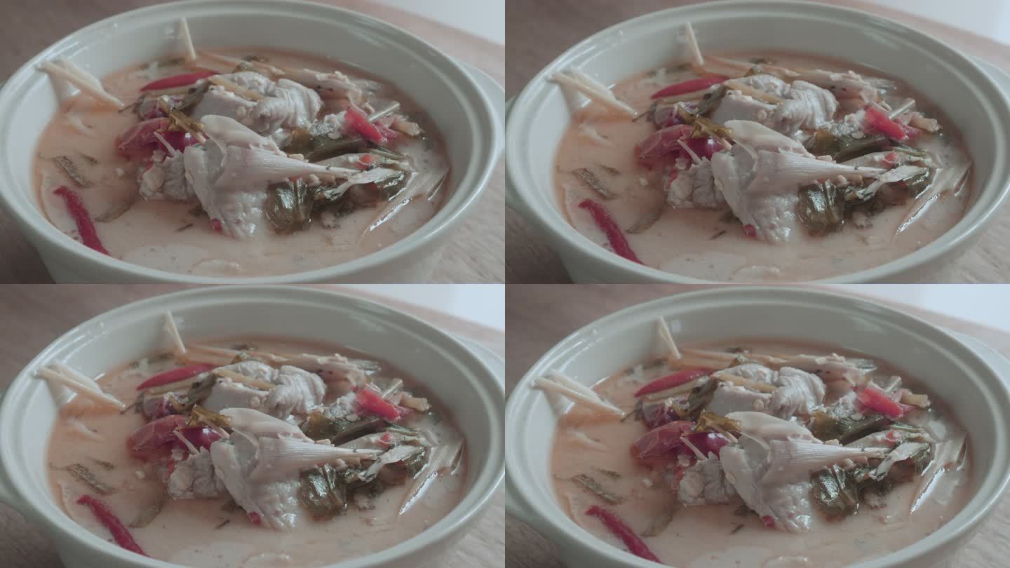 泰国椰子鸡汤（Tom Kha Gai）