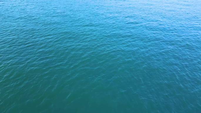 平静的海平面与海水各种角度片段