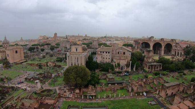 古罗马论坛全景奇观，著名寺庙和建筑废墟