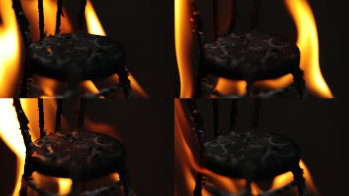 火焰中的椅子被烧毁