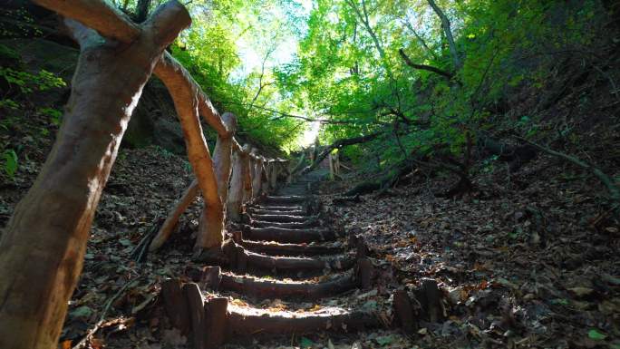 4k通往山顶的路登山爬山向往希望