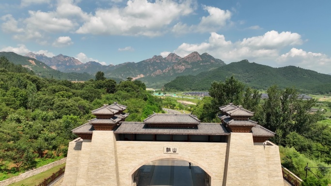 秦皇岛 祖山  群山 燕山 祖山大门