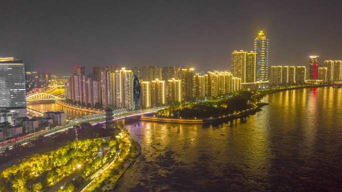 【4K】航拍长江边城市高架夜景延时
