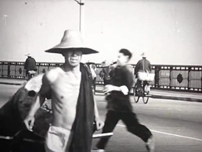1964年武汉长江大桥上