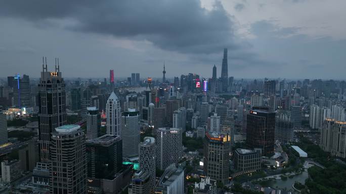 4K原素材-航拍高楼大厦及上海城市全景